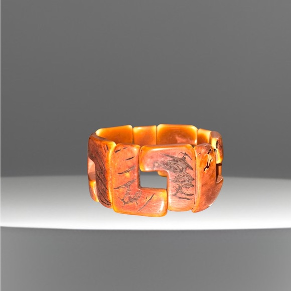 Santiago L Shaped Tagua Nut Bracelet 7-8” - Picture 2 of 5